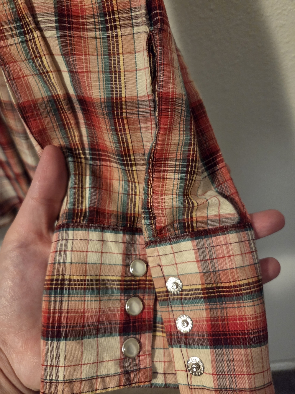 Wrangler Button Up - Picture 5 of 5